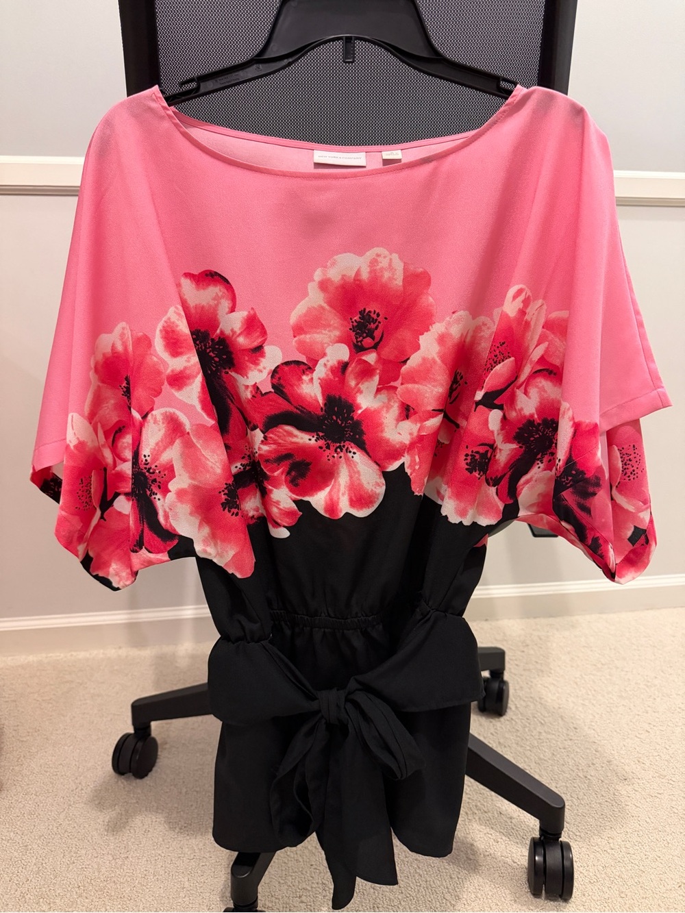 New York & Company Pink Floral Blouson Tunic with Black Waist Tie